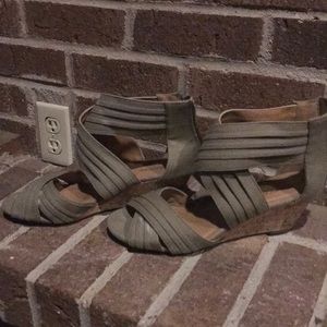 Maurice’s size 9 wedges